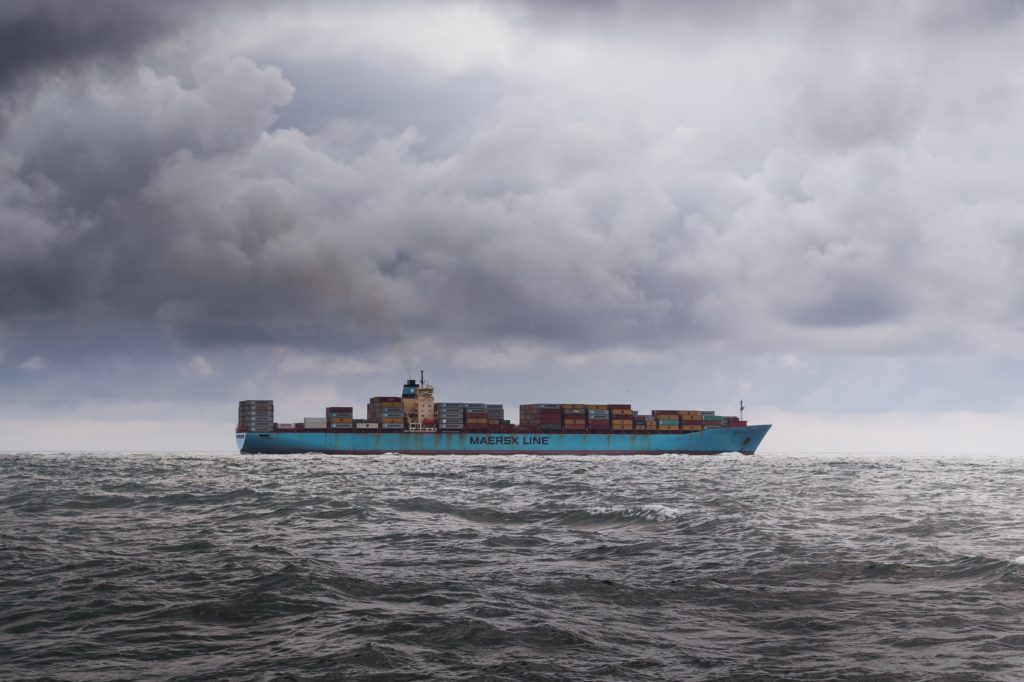 maersk-container-ship-in-stormy-waters-compressor